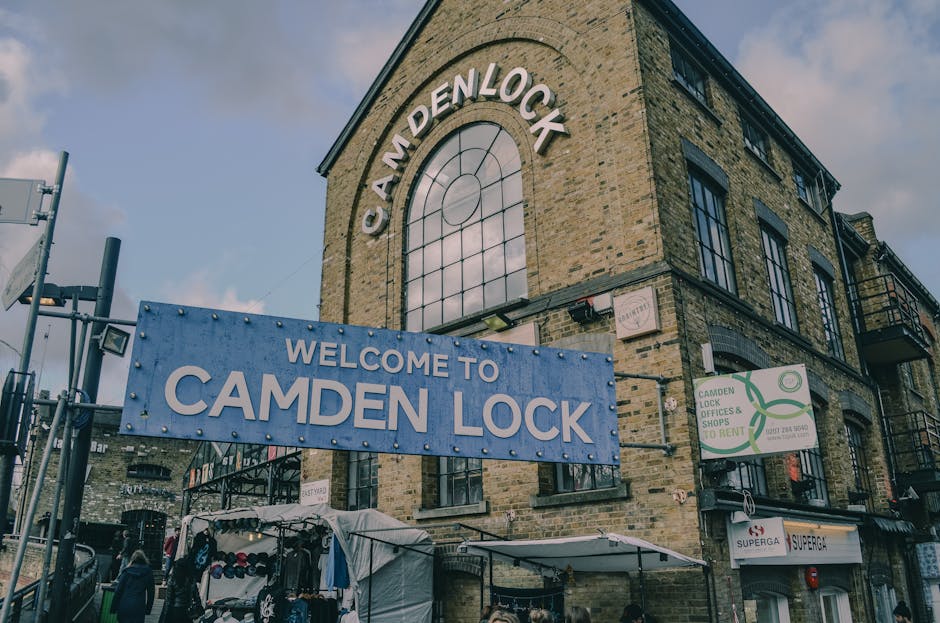 Rubbish clearance near Camden Market and Camden Lock